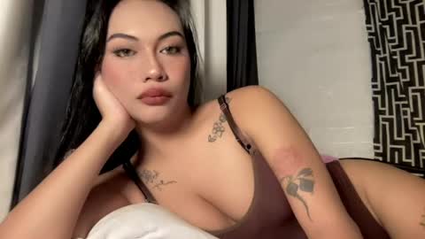 Snapshot of sexylovesappira chatting on May 2026 05:41:01 PM maxine online show from May 2026 05:41:01 PM