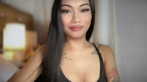 Snapshot of sexylovesappira chatting on June 2026 07:27:02 PM maxine online show from June 2026 07:27:02 PM