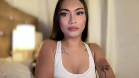 Snapshot of sexylovesappira chatting on June 2026 08:52:02 PM maxine online show from June 2026 08:52:02 PM