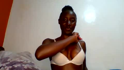 Snapshot of sexylucia5 chatting on May 2026 09:09:01 PM sexylucia5 online show from May 2026 09:09:01 PM
