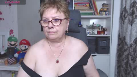 sexylynette4u online show from October 2025 11:05:01 AM