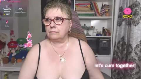 Snapshot of sexylynette4u chatting on August 2026 09:59:01 AM sexylynette4u online show from August 2026 09:59:01 AM