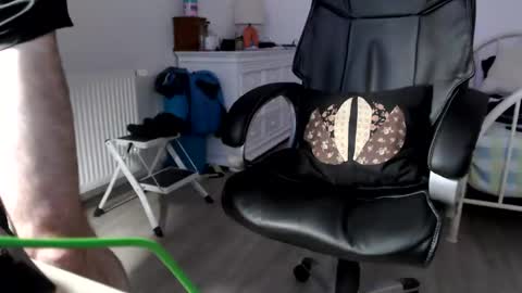 Vincent Vega online show from February 2025 09:58:01 PM