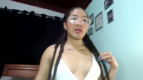 sexymomm678 online show from April 2026 11:48:01 PM