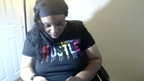 SexyMona online show from April 2026 10:40:01 AM