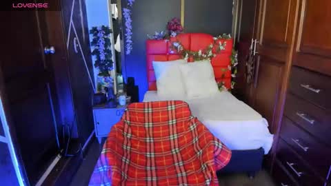 N A F online show from December 2025 06:57:02 PM