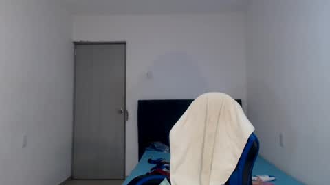 Snapshot of sexynatalia25 chatting on June 2026 09:21:02 PM Natalia Duran online show from June 2026 09:21:02 PM