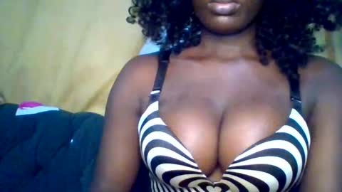Snapshot of sexynatasha46 chatting on January 2025 07:25:01 AM natasha online show from January 2025 07:25:01 AM