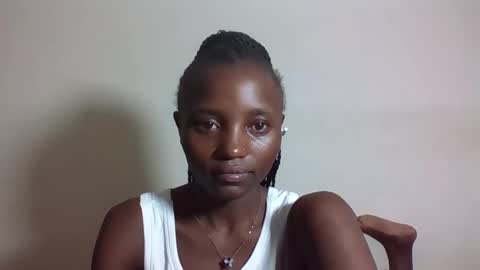 Snapshot of sexyneedle22 chatting on October 2025 07:43:01 PM VIVIAN online show from October 2025 07:43:01 PM