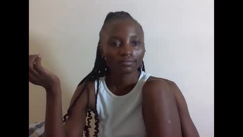 Snapshot of sexyneedle22 chatting on November 2025 06:35:02 AM VIVIAN online show from November 2025 06:35:02 AM