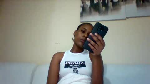 Snapshot of sexyqueen3457132 chatting on October 2025 12:32:01 AM DOVY ACHIENG online show from October 2025 12:32:01 AM