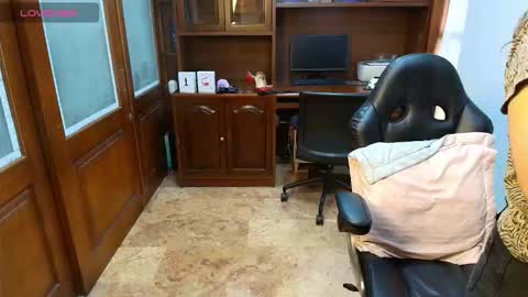 R A C H E L online show from December 2025 12:13:02 PM