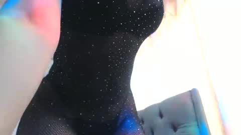 Venus Independent Model online show from September 2025 06:09:02 PM