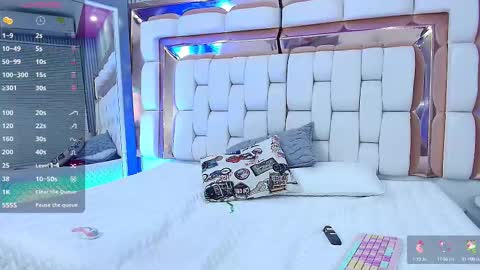 Kendall online show from February 2025 12:24:01 PM