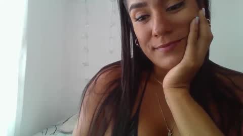 Snapshot of sexyskin8_xxx chatting on January 2025 08:54:01 PM sexyskin8_xxx online show from January 2025 08:54:01 PM