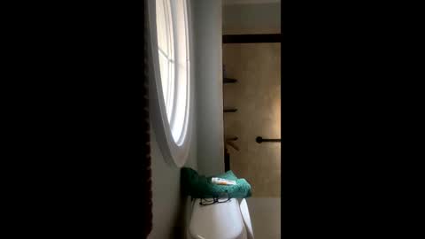 Smooth bi guy online show from February 2026 10:47:02 PM