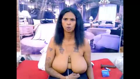 sexyva4u2luv online show from April 2026 07:45:01 AM