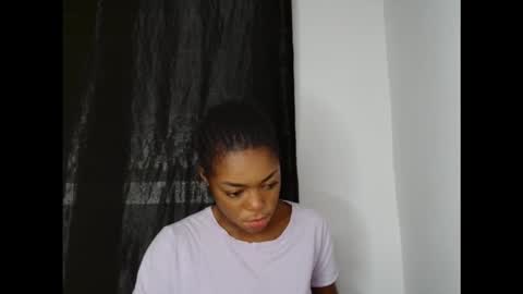 Blue online show from November 2025 08:33:02 AM