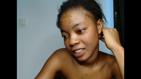 sexyxpeach online show from October 2025 12:26:01 PM