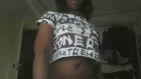 Mel online show from November 2025 12:05:02 PM