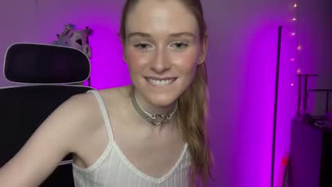 Snapshot of shadebabe chatting on March 2025 08:33:02 AM shadebabe online show from March 2025 08:33:02 AM