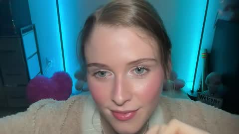shadebabe online show from April 2026 02:00:02 AM