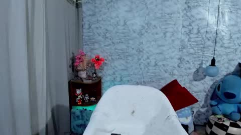 Snapshot of shaden_1 chatting on October 2025 01:15:01 AM Liz online show from October 2025 01:15:01 AM