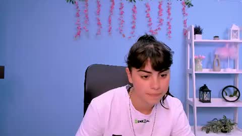 shadow_kiss online show from June 2026 09:34:01 AM
