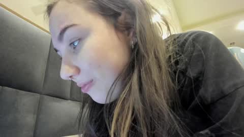 shadow_raffi online show from December 2024 02:20:02 AM