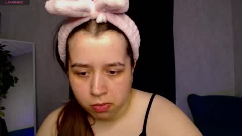 Snapshot of shadowfray chatting on November 2025 01:27:01 AM shadowfray online show from November 2025 01:27:01 AM