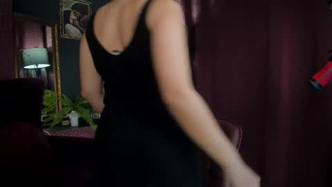 Snapshot of shadowlotus_ chatting on October 2025 08:53:02 PM Lily  online show from October 2025 08:53:02 PM