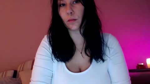 Mila online show from October 2025 06:03:02 AM