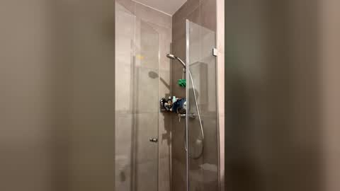 shakespear_ online show from April 2026 12:26:01 PM