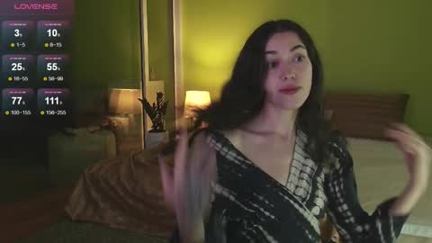 Snapshot of shamahasla chatting on September 2025 12:27:02 AM Sade online show from September 2025 12:27:02 AM