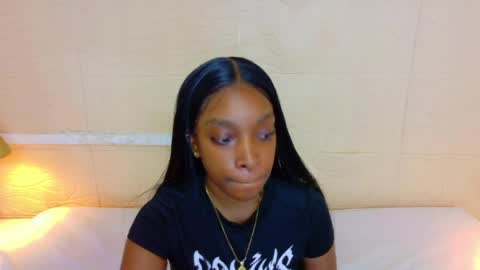 Snapshot of shamira_moore chatting on May 2026 08:17:01 PM Catalina online show from May 2026 08:17:01 PM