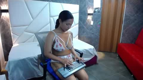 Shanel  online show from March 2026 09:33:01 PM