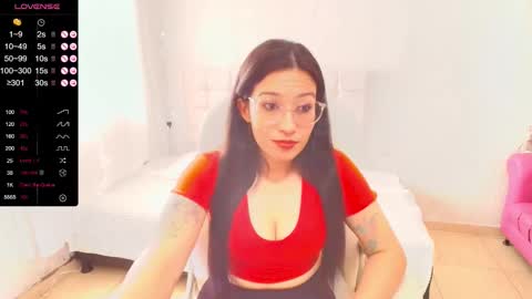 Shanel  online show from October 2025 02:13:01 PM