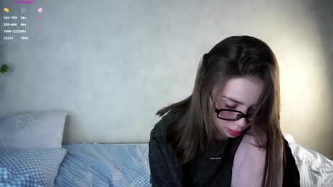 Snapshot of shanelfun chatting on April 2026 01:14:01 AM Emmy online show from April 2026 01:14:01 AM