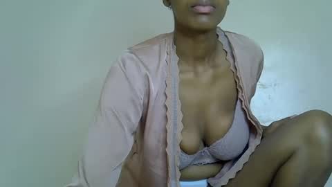 shanizz online show from September 2025 04:28:02 AM