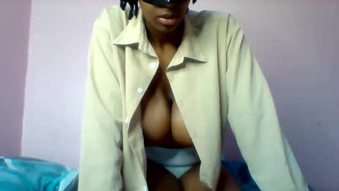 shanizz online show from March 2026 06:58:01 PM