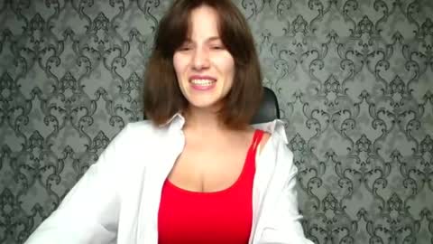 Shannen online show from November 2025 12:59:02 PM