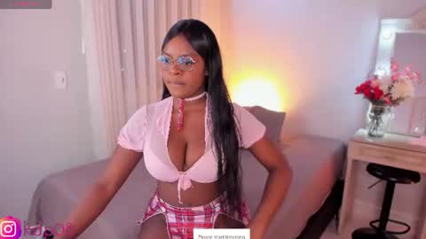 Snapshot of shannol_ryan chatting on July 2026 01:41:02 AM Shannol online show from July 2026 01:41:02 AM