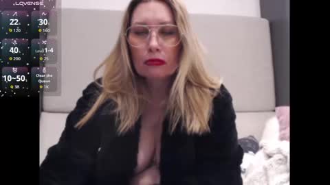 Shannon07 online show from January 2026 02:50:02 AM