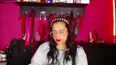 Snapshot of shannon_queen_ chatting on July 2026 01:12:02 AM Shannon online show from July 2026 01:12:02 AM