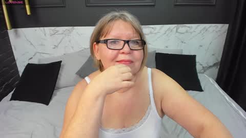 Shannon online show from January 2025 11:33:02 AM