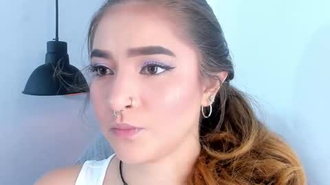 Shanntal  online show from October 2025 07:56:01 PM