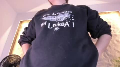 Shanntal  online show from February 2026 12:28:02 PM