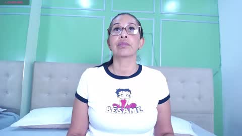  Shanon  online show from February 2025 01:33:01 AM