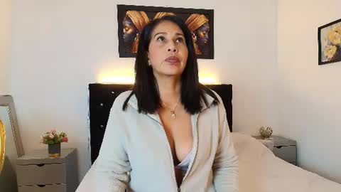 Snapshot of shanon_mature_ chatting on June 2026 12:32:02 AM Shanon online show from June 2026 12:32:02 AM