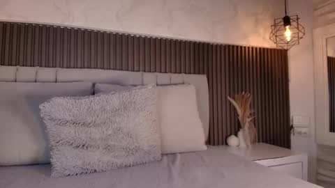 SHANON online show from February 2026 07:19:02 PM